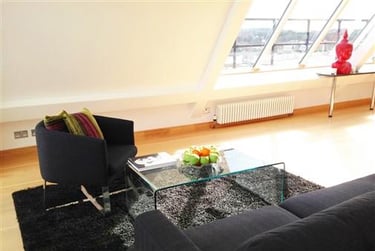 2 bed flat, Murton House, City Centre, Newcastle, NE15JQ - Image 3